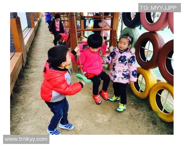 姚明脚滑瞬间引发热议球场意外背后的故事与反思