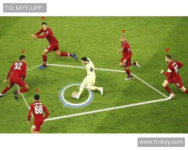 西安足球队盯防战术解析与实战应用探讨