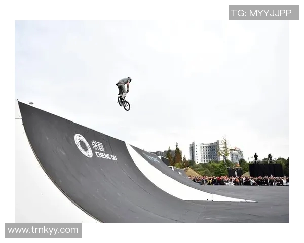 西安滑板队在极限运动会中的精彩表现与技术分析